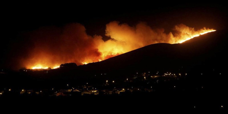 Imagem Ilustrando a Notícia: Incêndio florestal: 18 pessoas feridas