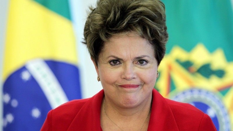 Imagem Ilustrando a Notícia: Termina hoje prazo para Dilma apresentar defesa de contas de 2015 ao TCU