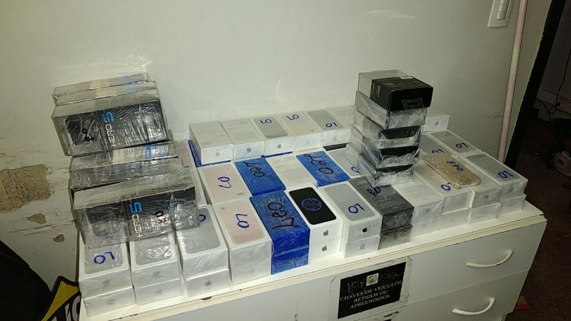 Imagem Ilustrando a Notícia: Empresários são detidos com 96 iPhones e 20 GoPros do Paraguai