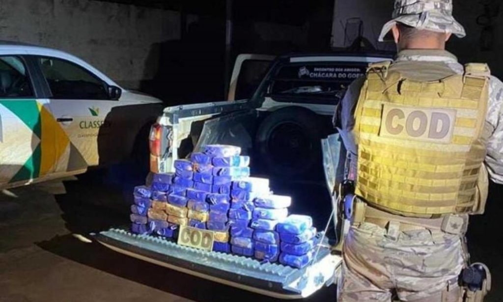 Imagem Ilustrando a Notícia: PMGO apreende carga de cocaína vinda da Bolívia, em Montividiu