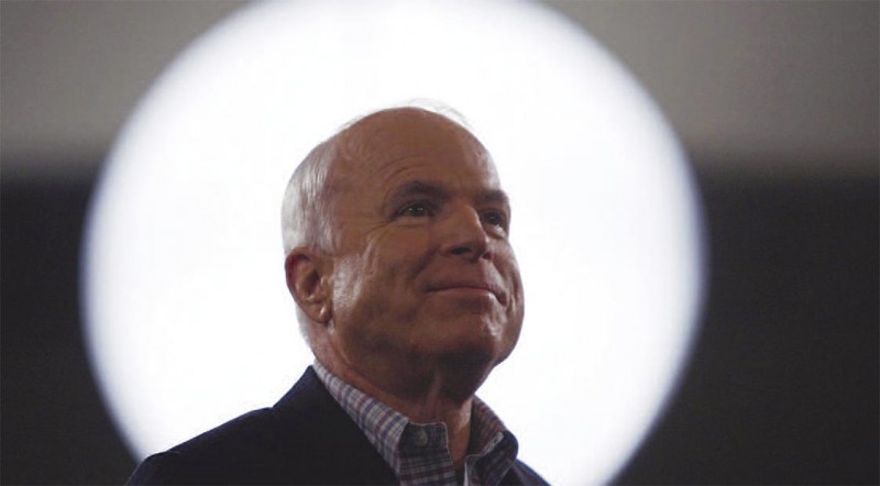 Imagem Ilustrando a Notícia: McCain será sepultado em academia militar