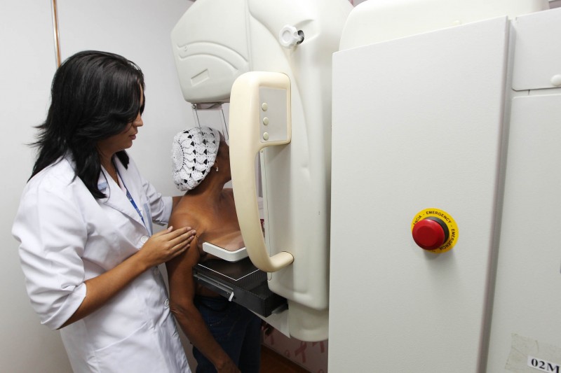 Imagem Ilustrando a Notícia: Diagnóstico precoce de câncer de mama ainda é um desafio