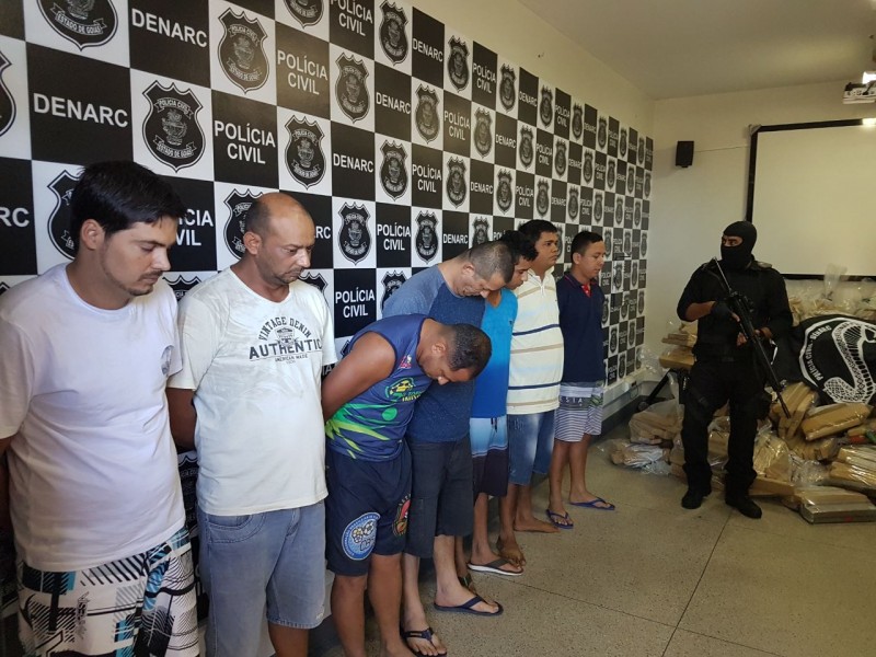 Imagem Ilustrando a Notícia: Denarc apreende 700 Kg de drogas em Goiânia