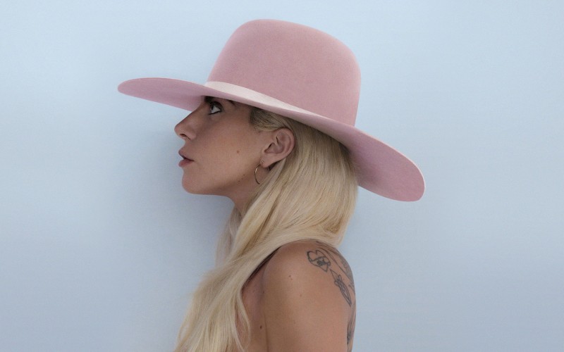 Imagem Ilustrando a Notícia: ‘Johanne’ explora sons distantes dos que tornaram Lady Gaga conhecida