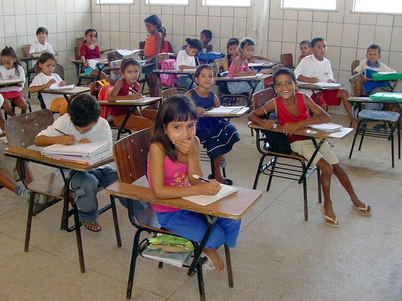Imagem Ilustrando a Notícia: Estudo aponta que 263 milhões de crianças estão fora da escola