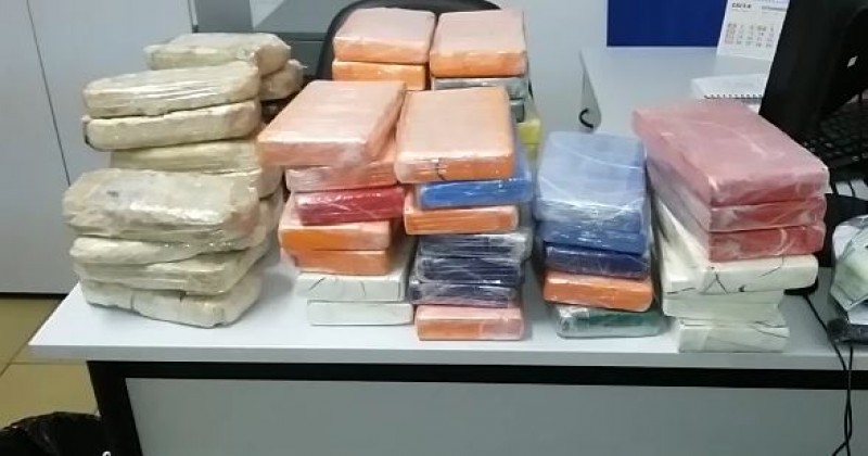 Imagem Ilustrando a Notícia: Polícia apreende 60kg de cocaína avaliada em R$1 milhão