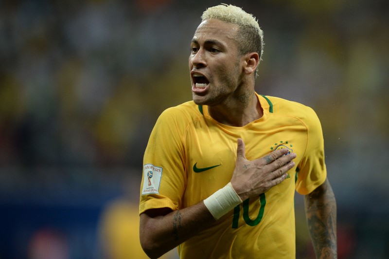 Imagem Ilustrando a Notícia: Neymar  chega aos 300 gols