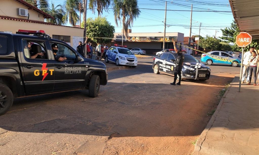 Imagem Ilustrando a Notícia: Ação policial deixa 8 presos e 3 mortos, em São Luís de Montes Belos