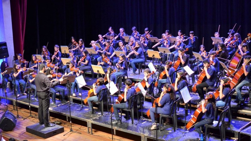 Imagem Ilustrando a Notícia: Orquestra Infantil Mozart apresenta concerto de Natal neste domingo (10)