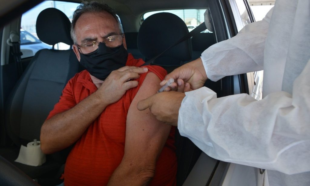 Imagem Ilustrando a Notícia: Aplicação de primeira dose de vacinas é suspensa em Aparecida de Goiânia