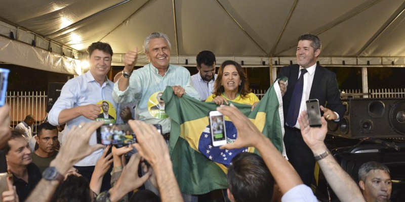 Imagem Ilustrando a Notícia: Wilder inaugura comitê oficial de Bolsonaro em Goiás