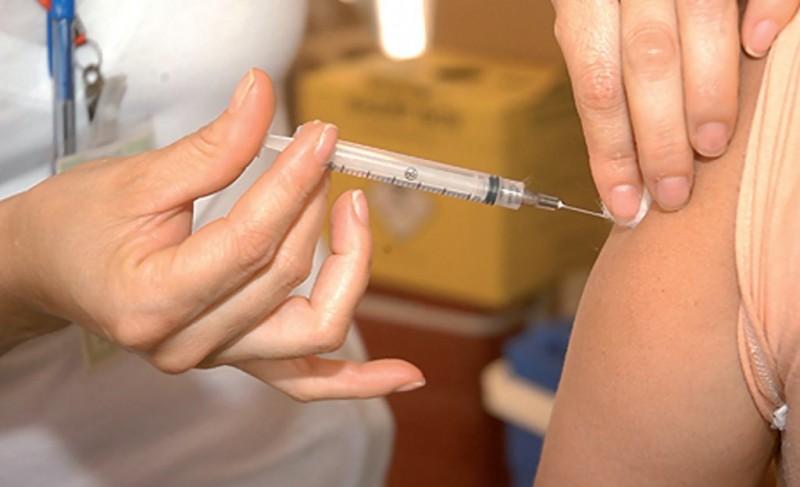Imagem Ilustrando a Notícia: Nova remessa de vacinas contra gripe chega a Goiás