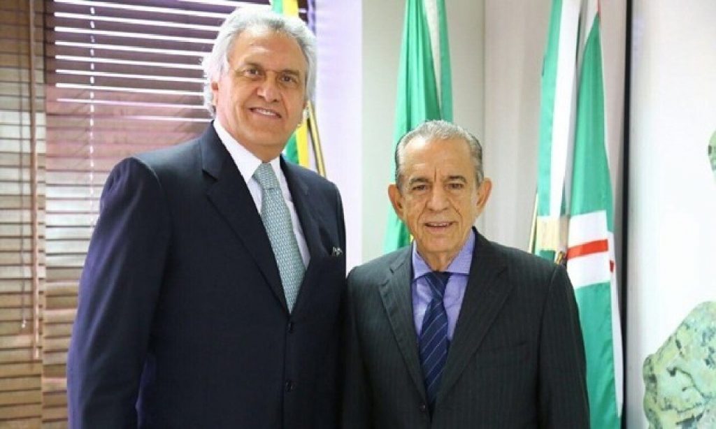 Imagem Ilustrando a Notícia: Caiado e Iris devem assinar novo contrato entre prefeitura e Saneago na quinta-feira