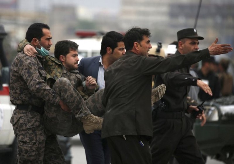Imagem Ilustrando a Notícia: Atentado na Suprema Corte de Cabul deixa mortos e feridos