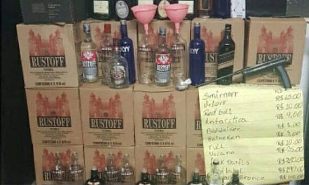 Imagem Ilustrando a Notícia: Polícia Civil prende quatro pessoas suspeitas de falsificar bebidas alcoólicas