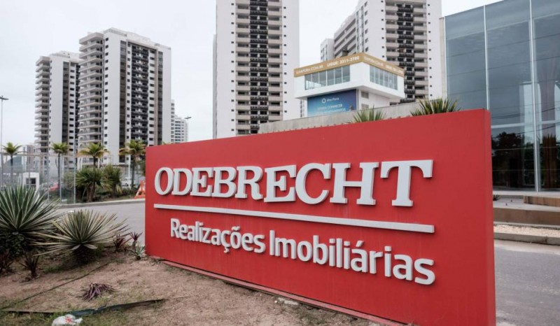 Imagem Ilustrando a Notícia: Fachin inclui Temer em inquérito que investiga repasses da Odebrecht para PMDB