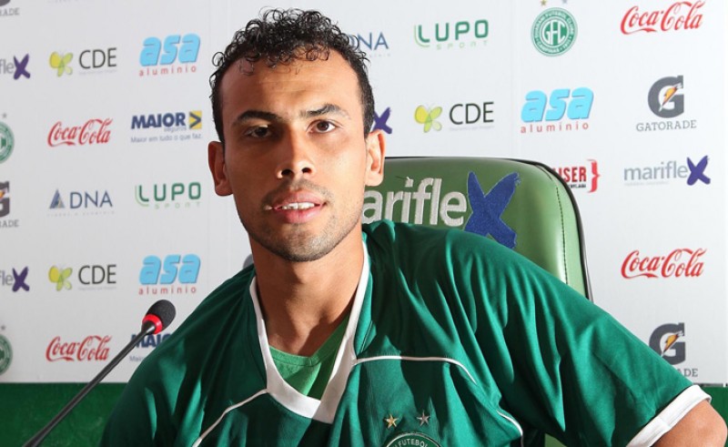 Imagem Ilustrando a Notícia: Simião pode voltar  a defender o clube