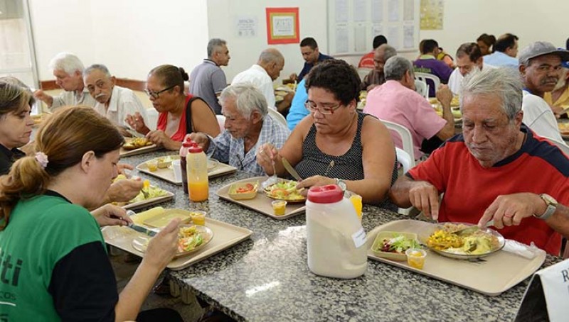 Imagem Ilustrando a Notícia: Restaurante Cidadão da Avenida Goiás suspende o atendimento para reforma