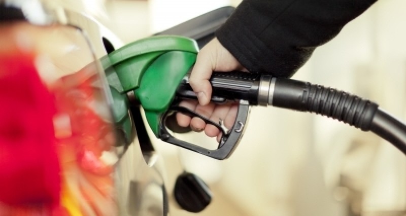 Imagem Ilustrando a Notícia: Goiás tem preço médio da gasolina aumentado pela 13ª semana seguida
