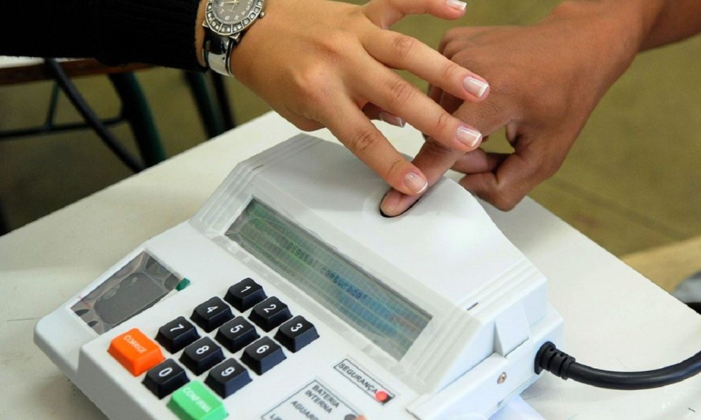 Imagem Ilustrando a Notícia: Para evitar contágio, TSE excluirá biometria nas eleições municipais