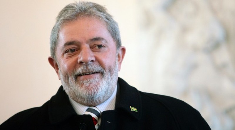 Imagem Ilustrando a Notícia: Lula faz pronunciamento sobre denúncia; acompanhe ao vivo