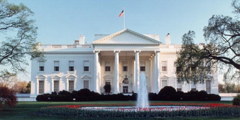 Imagem Ilustrando a Notícia: Supremacistas marcam protesto em frente à Casa Branca