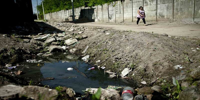 Imagem Ilustrando a Notícia: País precisa aumentar em 62% os investimentos em saneamento
