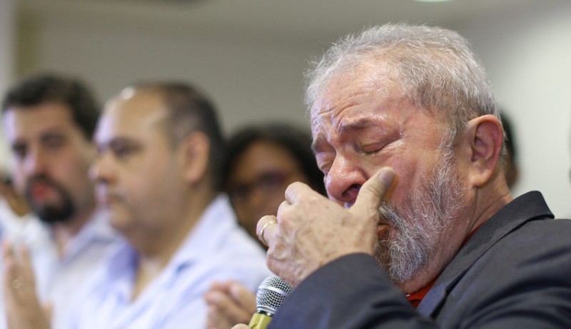 Imagem Ilustrando a Notícia: Ex-presidente Lula é denunciado pelo Ministério Público Federal