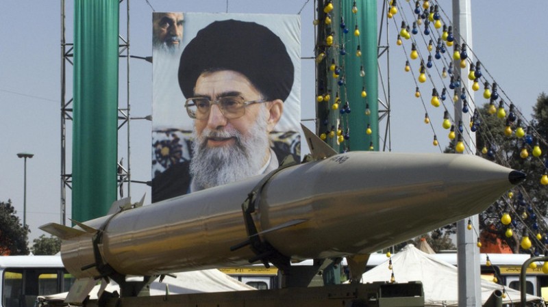 Imagem Ilustrando a Notícia: Irã teria artefato chamado de “pai de todas as bombas”, com 10 toneladas