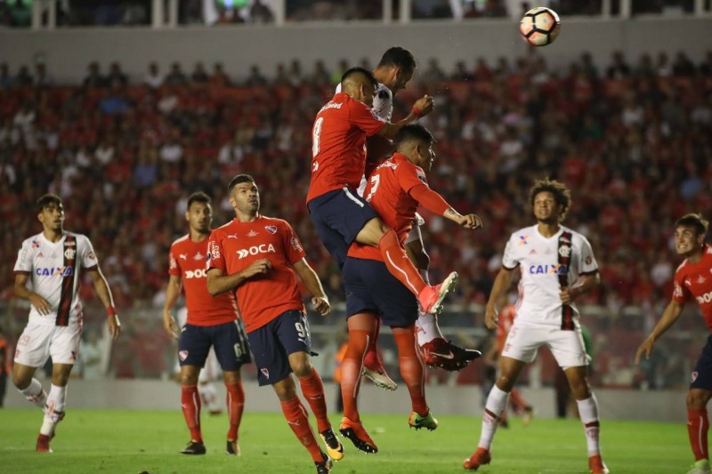 Imagem Ilustrando a Notícia: Independiente empata com o Flamengo e é campeão da Sul-Americana