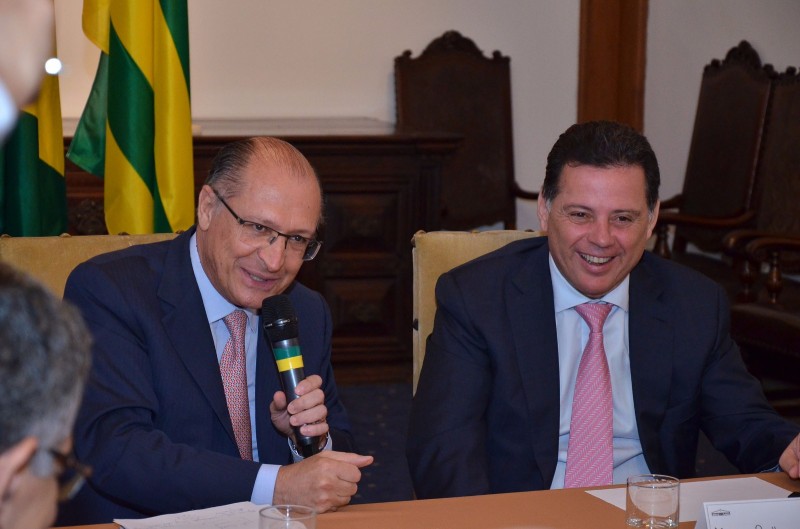 Imagem Ilustrando a Notícia: Alckmin convida e Marconi  aceita ser o 1º vice-presidente do PSDB