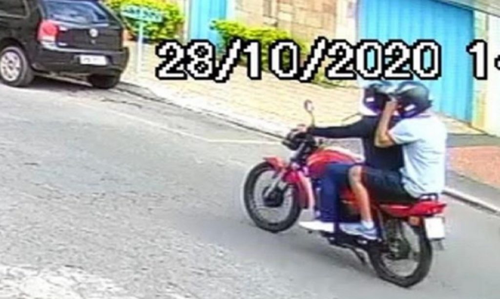 Imagem Ilustrando a Notícia: Motocicleta que teria sido usado na morte de advogados é encontrada, em Goiânia