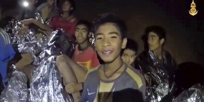 Imagem Ilustrando a Notícia: Adolescentes presos em caverna se comunicaram com familiares
