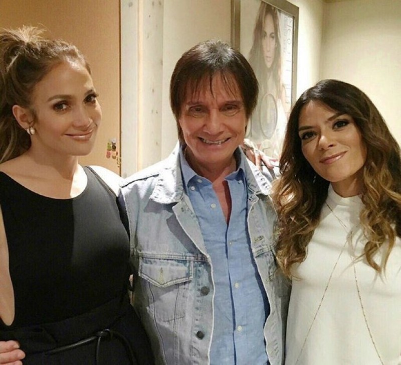 Imagem Ilustrando a Notícia: Roberto Carlos faz parceria musical com Jennifer Lopez