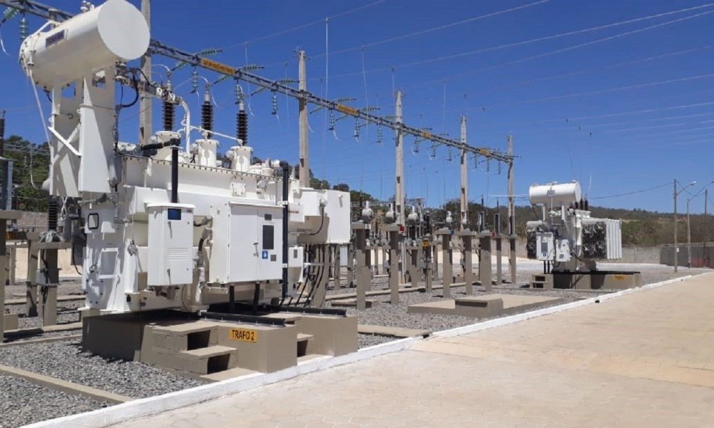 Imagem Ilustrando a Notícia: Enel promove melhorias na rede elétrica de Bela Vista de Goiás