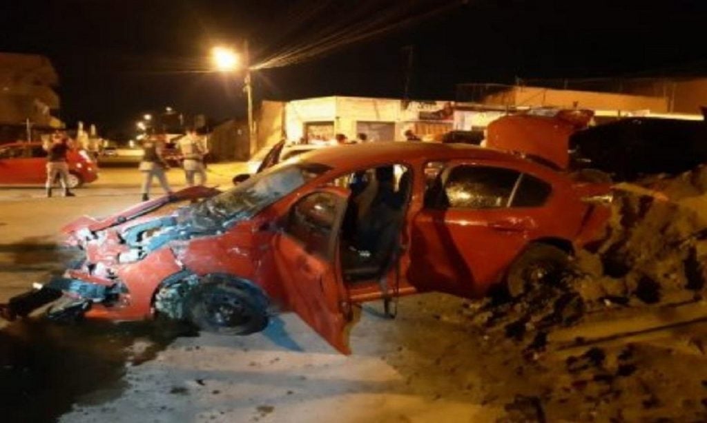 Imagem Ilustrando a Notícia: Motorista bêbado é preso após causar acidente na BR-040 e bater em muro, em Luziânia
