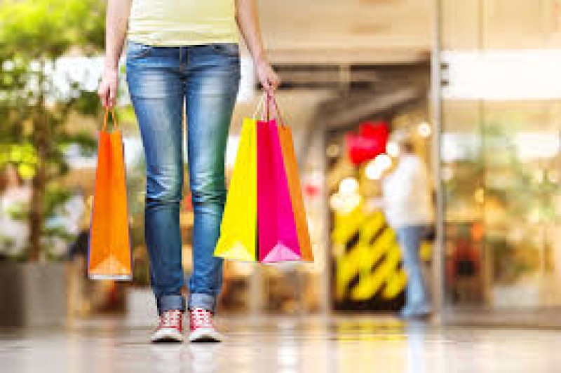Imagem Ilustrando a Notícia: Shoppings oferecem descontos de até 70%