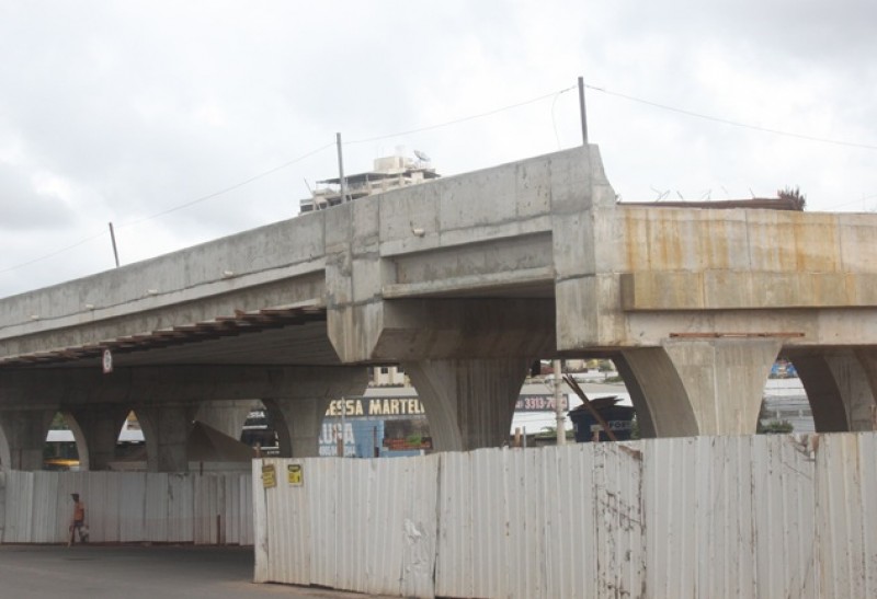 Imagem Ilustrando a Notícia: Construção de viadutos em Anápolis é retomada