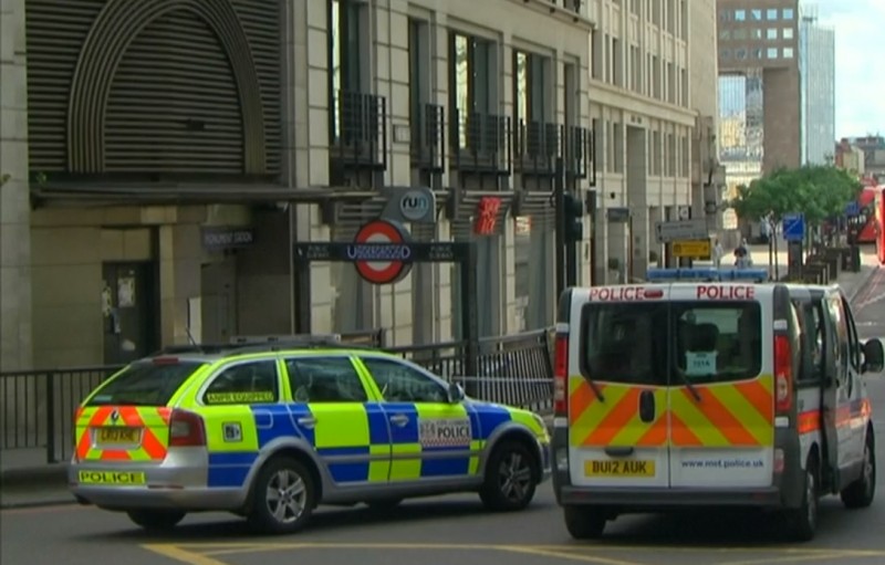Imagem Ilustrando a Notícia: Terroristas são mortos por polícia britânica em atentado em Londres