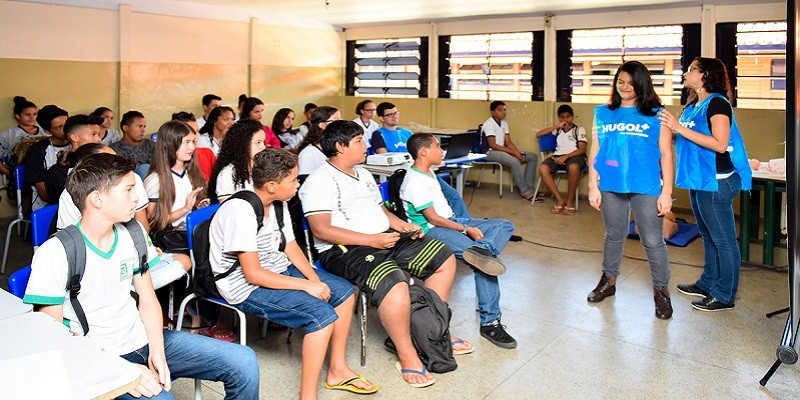 Imagem Ilustrando a Notícia: Programa Hugol nas Escolas oferece atividades socioeducativas