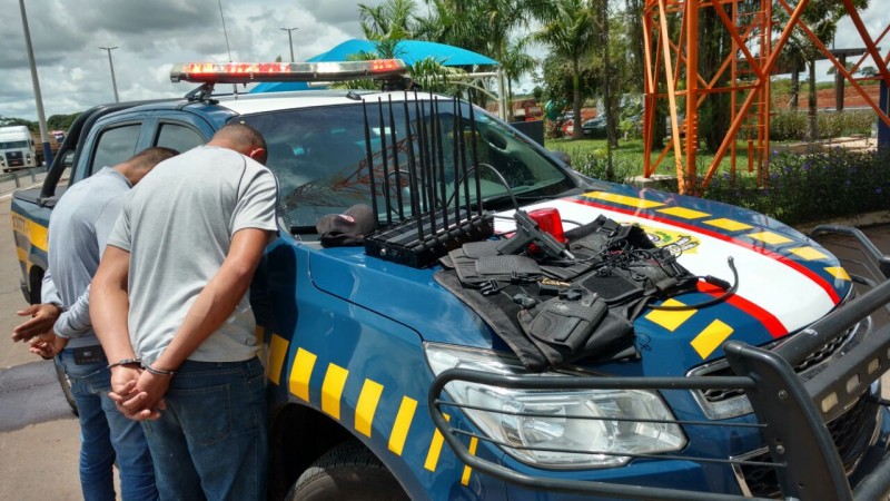 Imagem Ilustrando a Notícia: Suspeitos de assaltar caminhões no sul goiano são presos