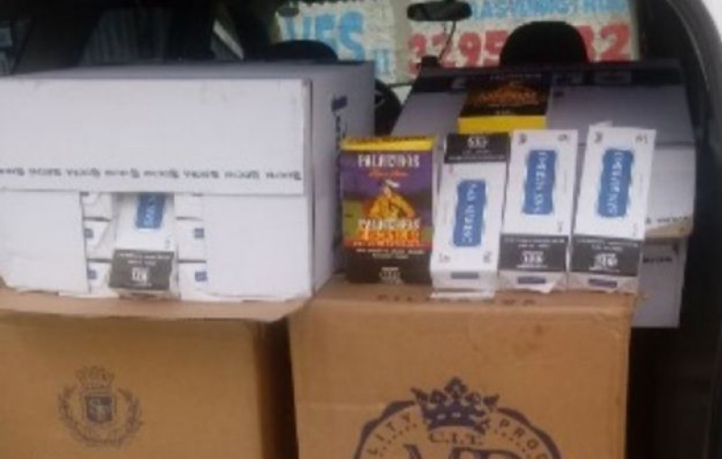 Imagem Ilustrando a Notícia: Homem é preso com 4 mil carteiras de cigarros contrabandeados, em Goiânia