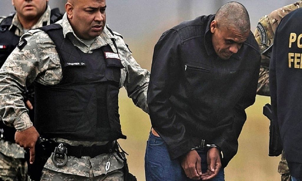 Imagem Ilustrando a Notícia: Justiça autoriza transferência de Adélio Bispo para tratamento