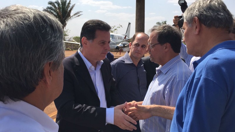 Imagem Ilustrando a Notícia: Marconi Perillo visita família do ex-prefeito Zé Gomes