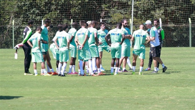 Imagem Ilustrando a Notícia: Em jogo-treino, Goiás goleia Sobradinho e chega confiante para estadual
