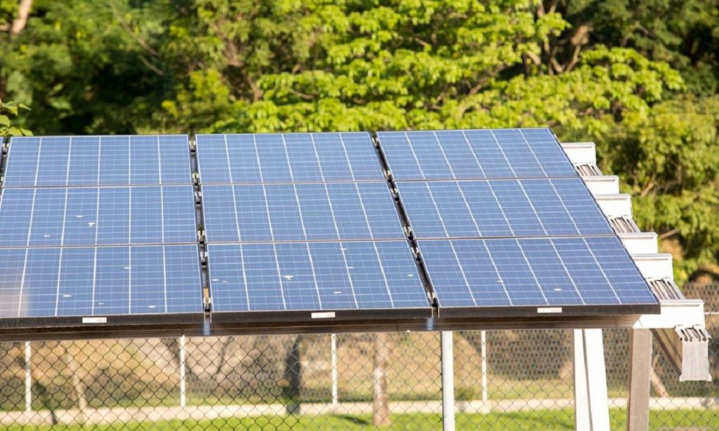 Imagem Ilustrando a Notícia: Furnas contrata energia solar por 15 anos; investimentos é de R$ 4 bi