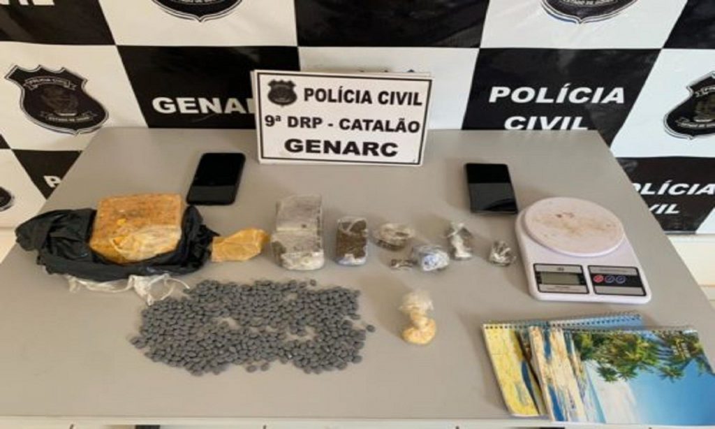 Imagem Ilustrando a Notícia: PC prende em flagrante mulher suspeita de tráfico de drogas em Catalão