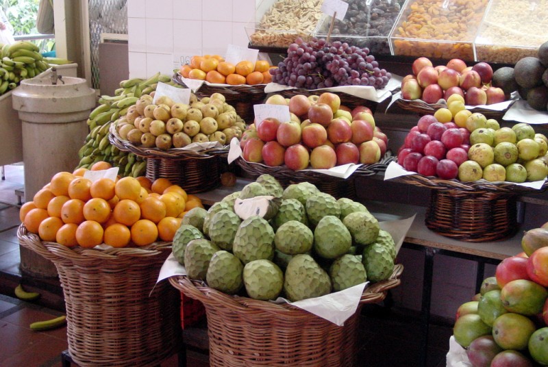 Imagem Ilustrando a Notícia: Brasil manda missão à Espanha para tentar vender mais frutas