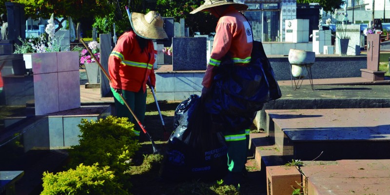 Imagem Ilustrando a Notícia: Prefeitura de Goiânia realiza limpeza em cemitérios públicos