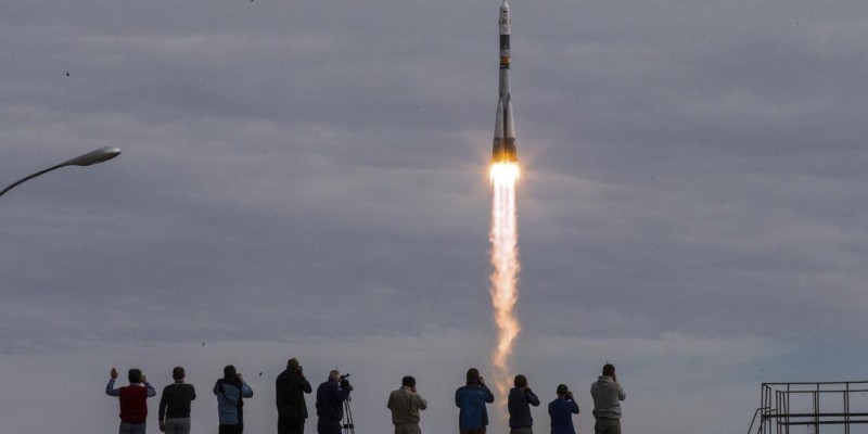 Imagem Ilustrando a Notícia: Missão tripulada na nave Soyuz deve partir à ISS em dezembro